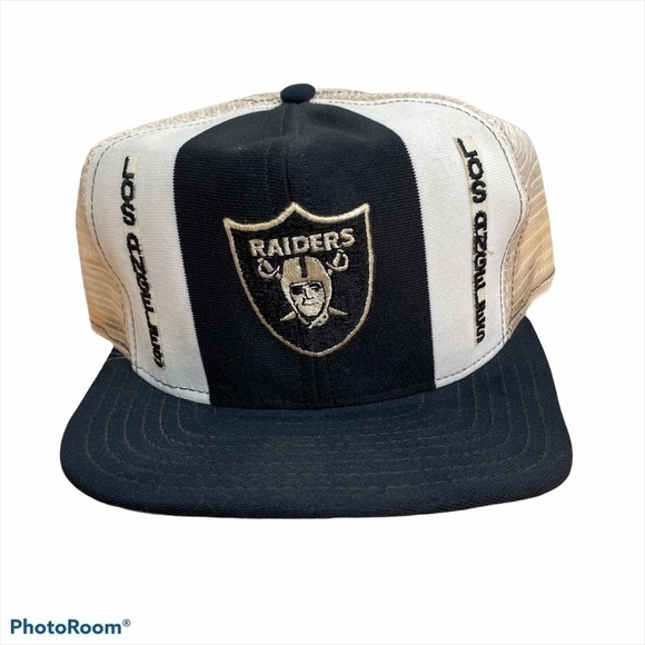 Vintage Los Angeles Raiders Snap Back Trucker Hat Mesh 90s Black White NFL - Picture 1 of 6